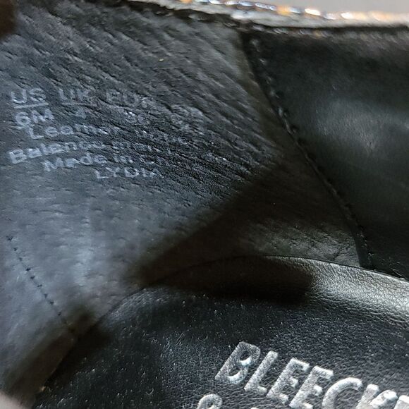 BLEECKER & BOND SNAKE PRINT CHUNKY HEEL SLIP-ON POINTED TOE BOOTIE - Picture 15 of 15